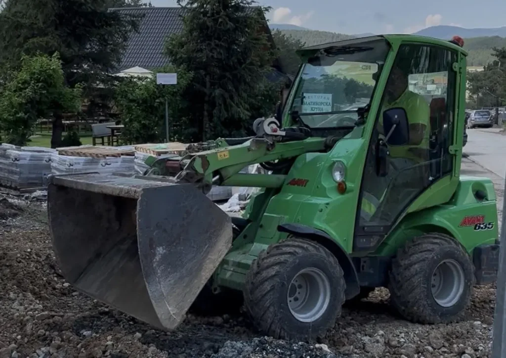 Staza ka Šumatnom brdu dobija nov izgled, uskoro postavljanje behatona