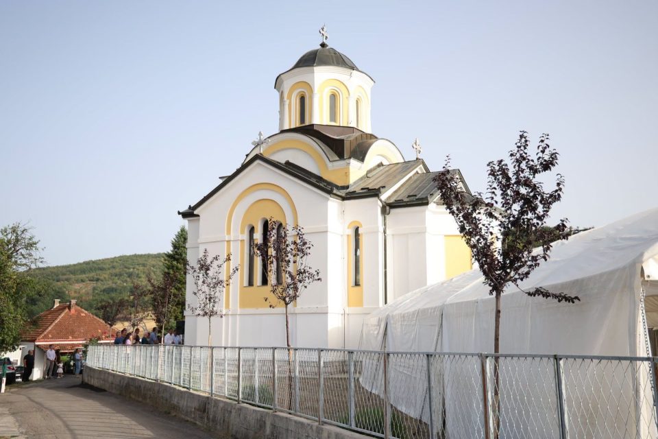 Црква у Дрежнику